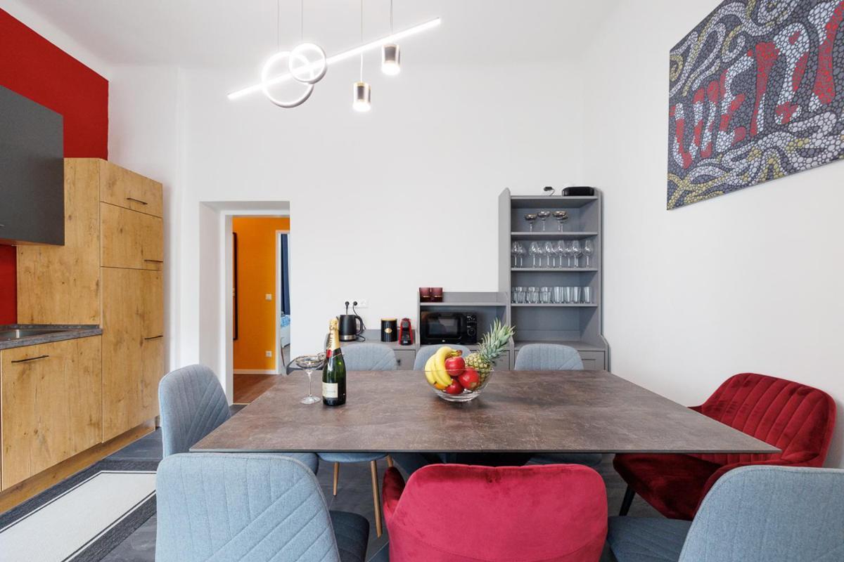 New Shalalaliving Vienna Spacious Home For Family & Friends Exteriör bild